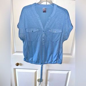 No Boundaries light blue color shirt XL(15/17) in great used condition.